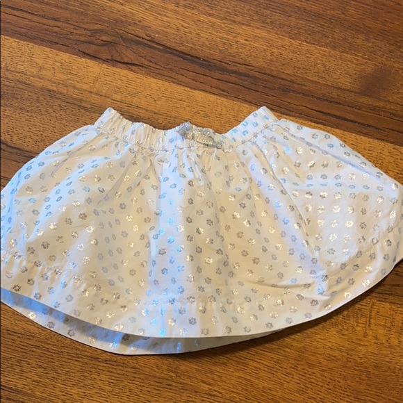 Oshkosh house and skirt set. Excellent condition. - Picture 2 of 8